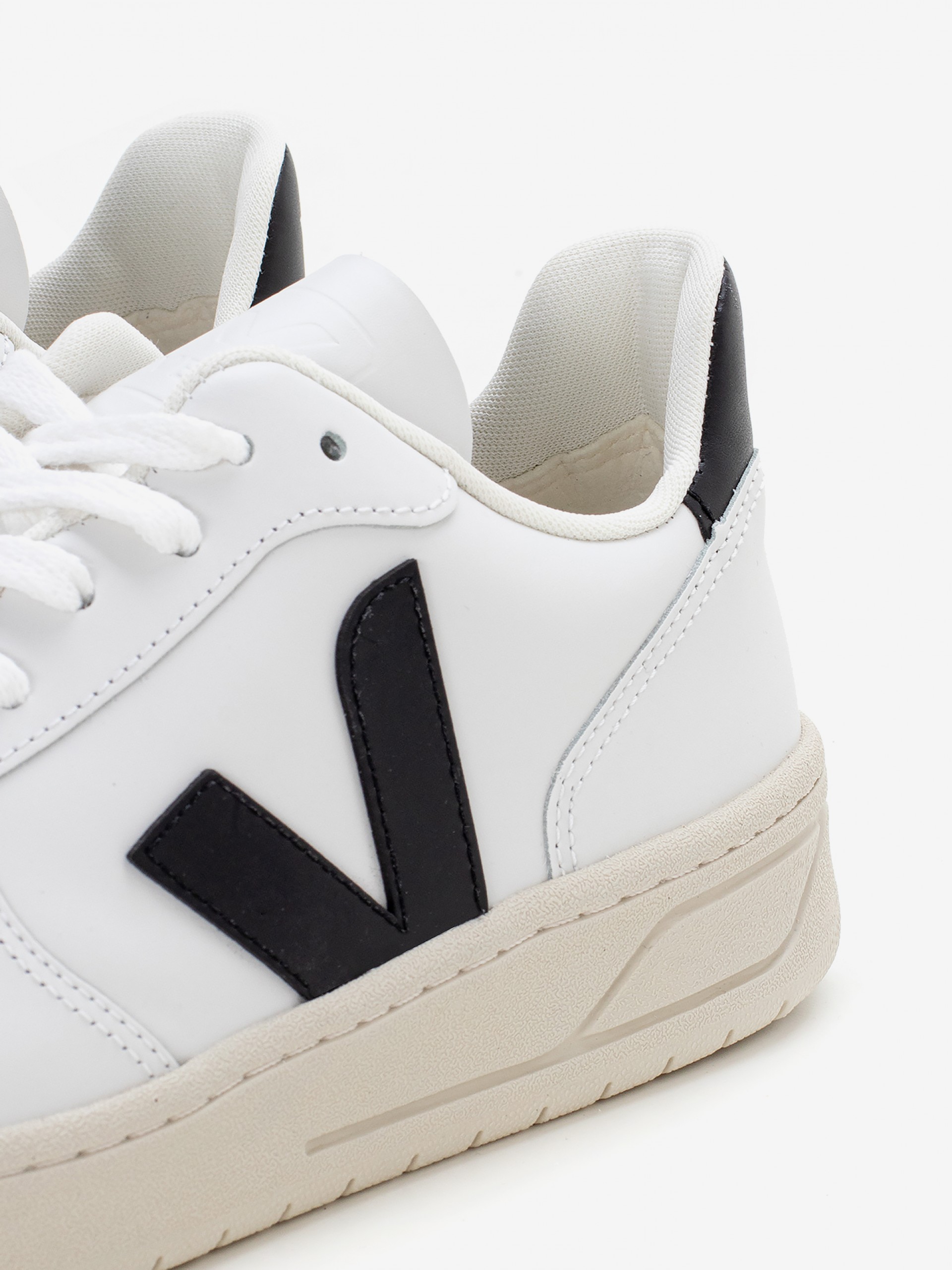 Sapatilhas VEJA V-10