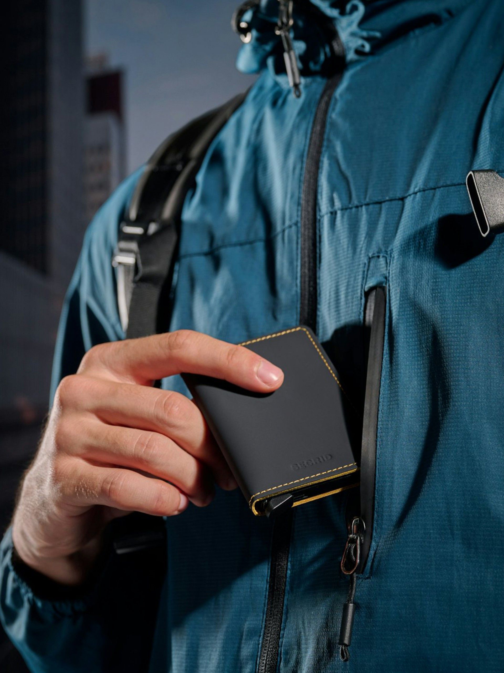 Cartera MM Secrid Negra y Amarilla