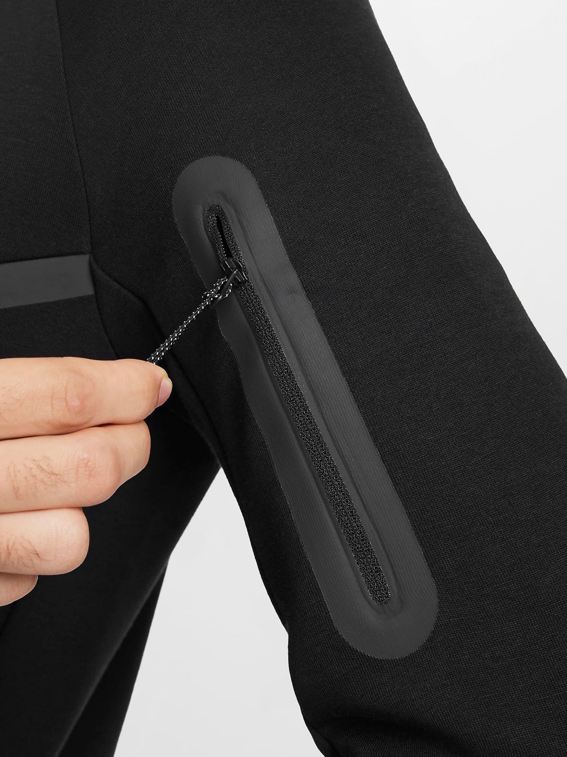 Chaqueta con Capucha Nike Tech Fleece Windrunner Negra Para Hombre