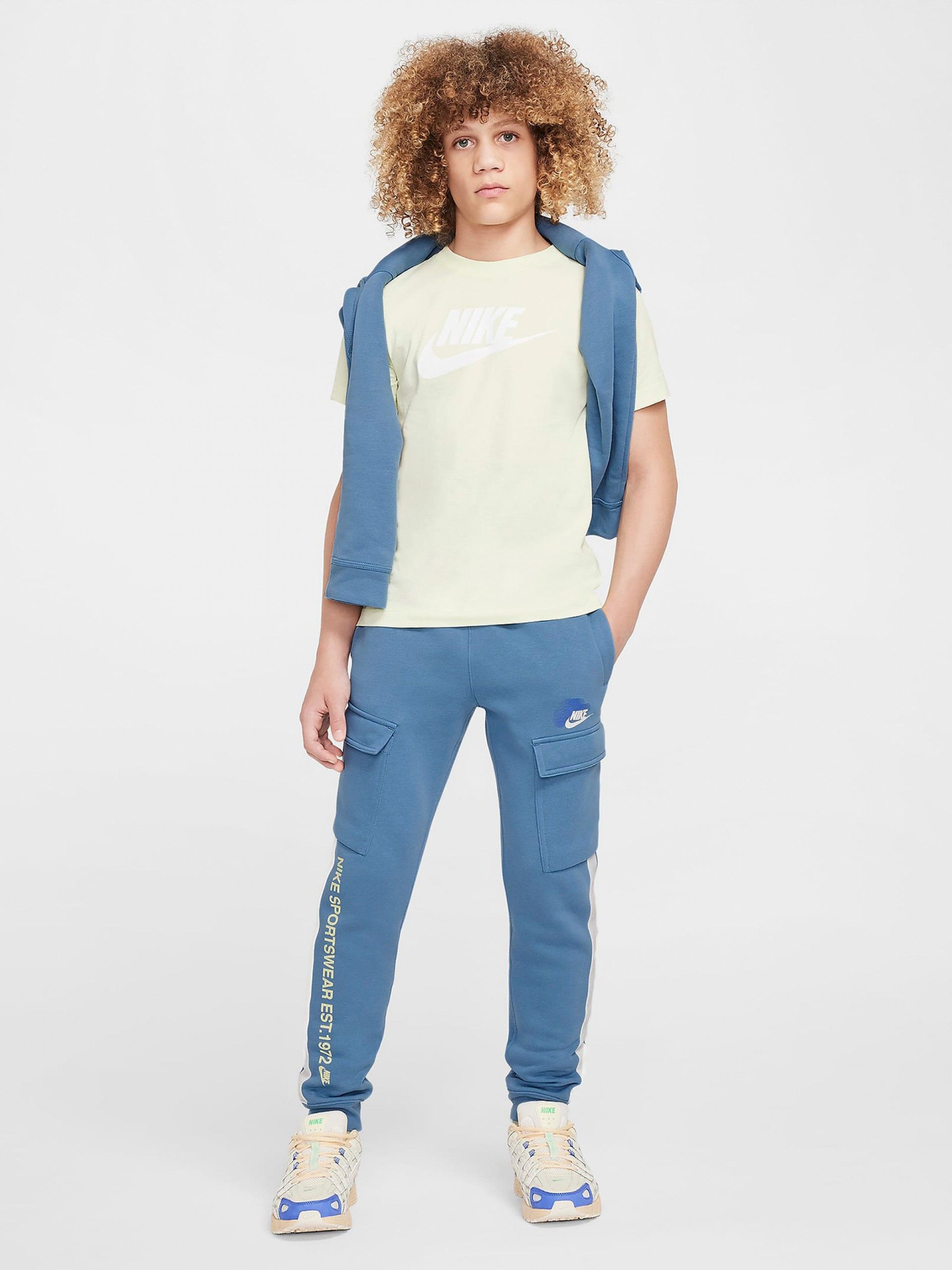 Calças Nike Sportswear Standard Issue Cargo Junior