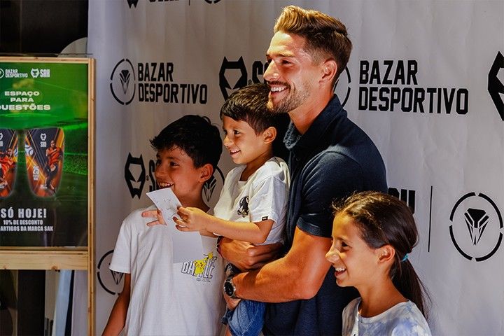Bazar Desportivo x SAK com presena especial de Toms Ribeiro