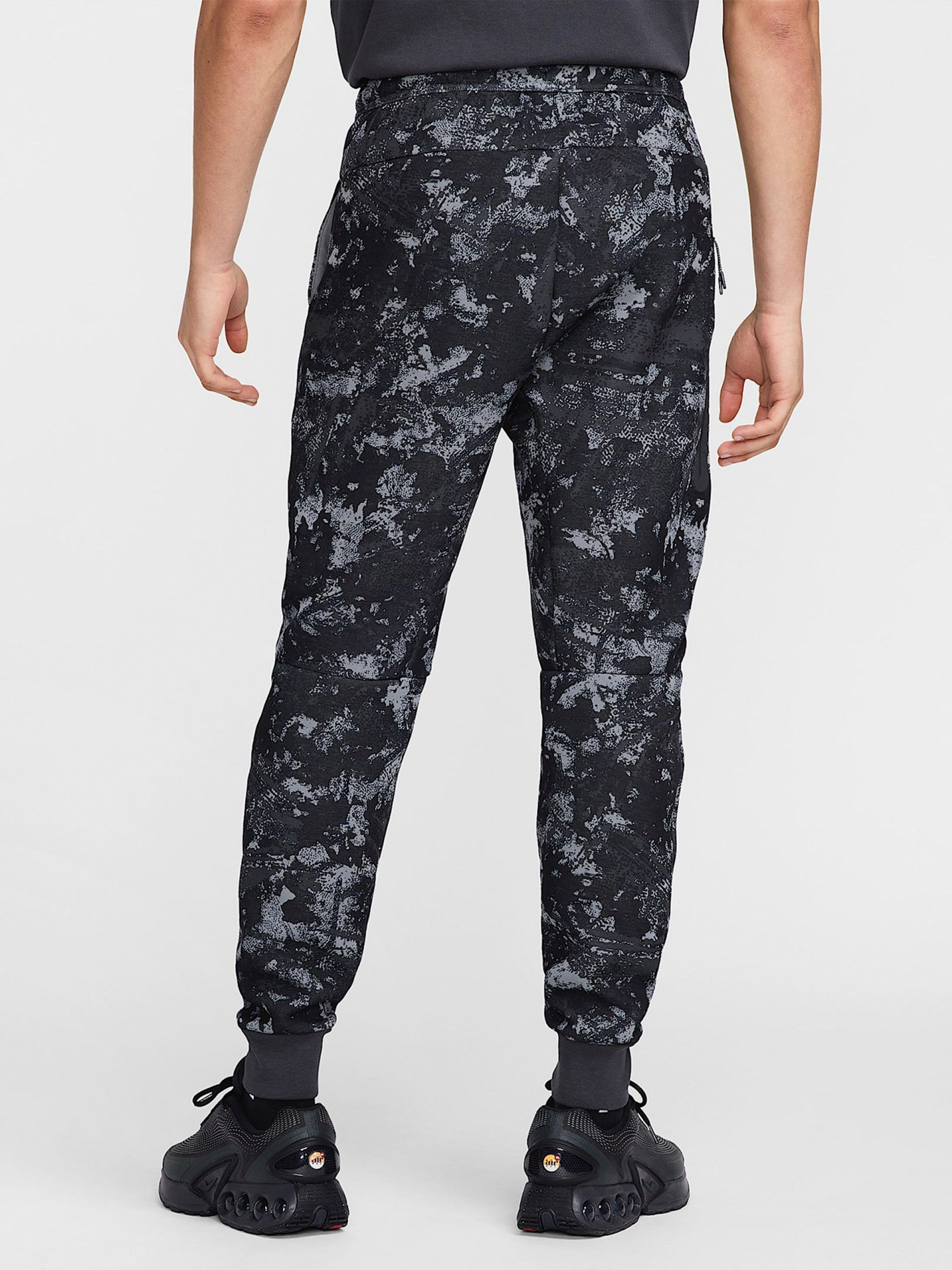 Nike Tech Fleece Camo Trousers