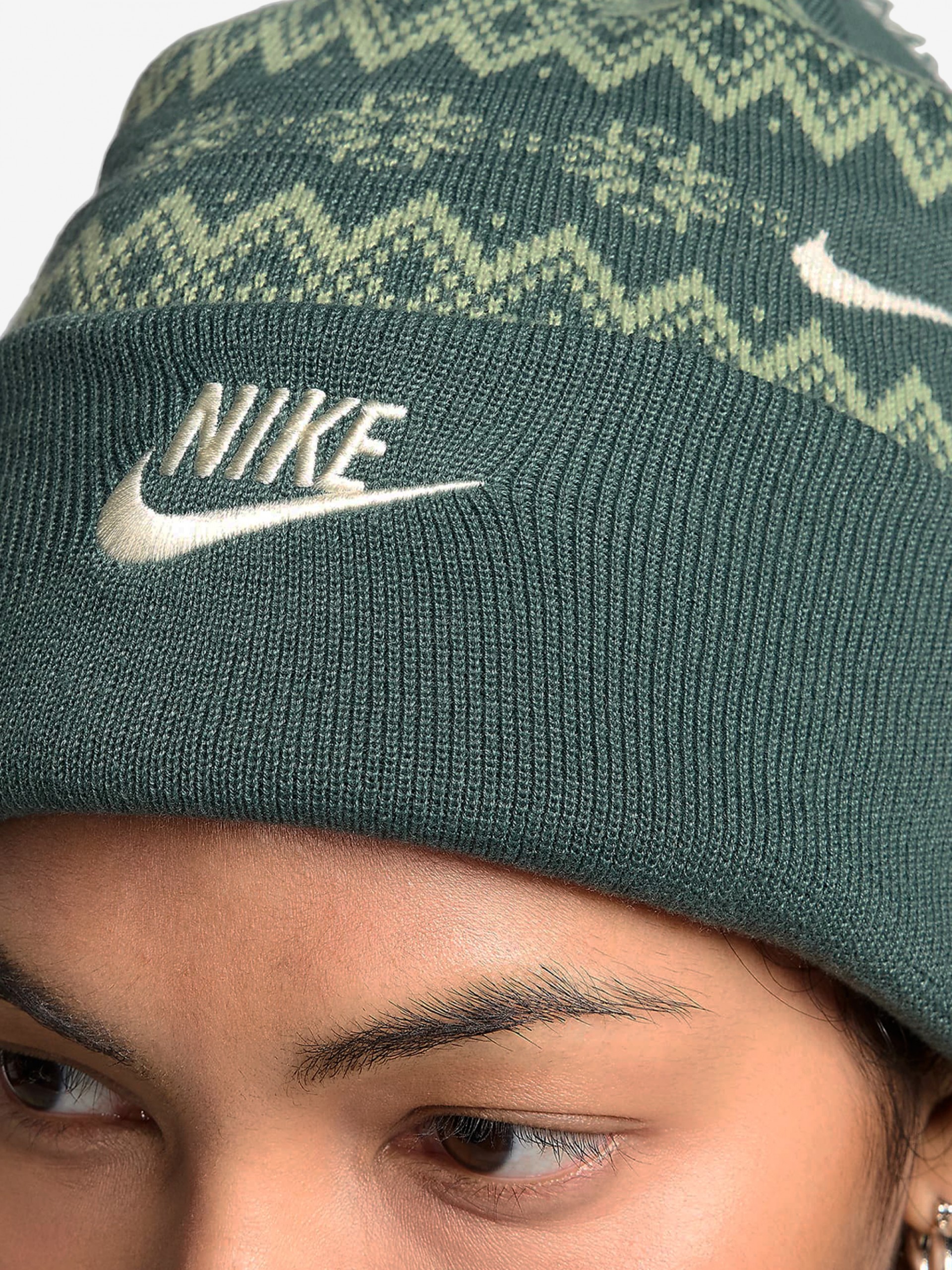 Nike Peak Beanie