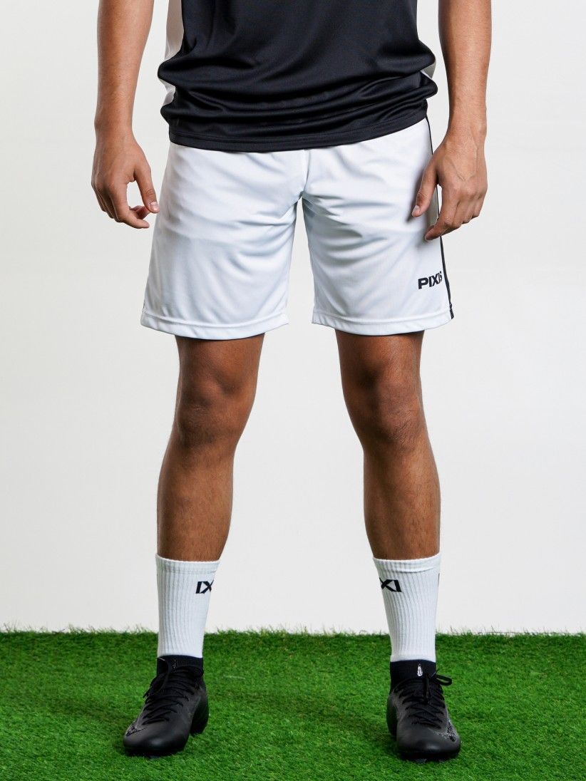 Cales Pixis The Defender