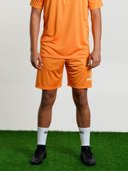 Cales Pixis The Defender
