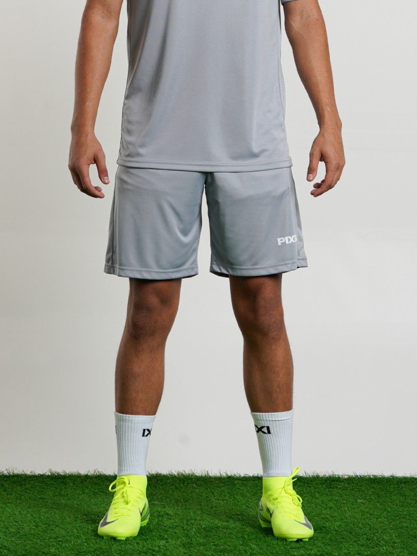 Cales Pixis The Defender