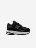 Sapatilhas New Balance 2002 Hook & Loop V1 MEDIUM