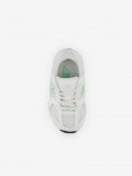 Sapatilhas New Balance IZ530 V1 Brancas e Verdes
