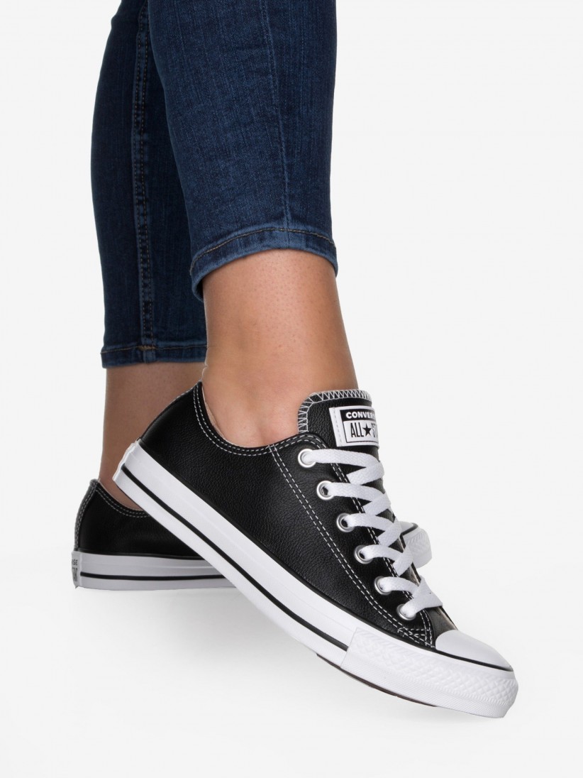 Converse Chuck Taylor All Star Leather Low Sneakers