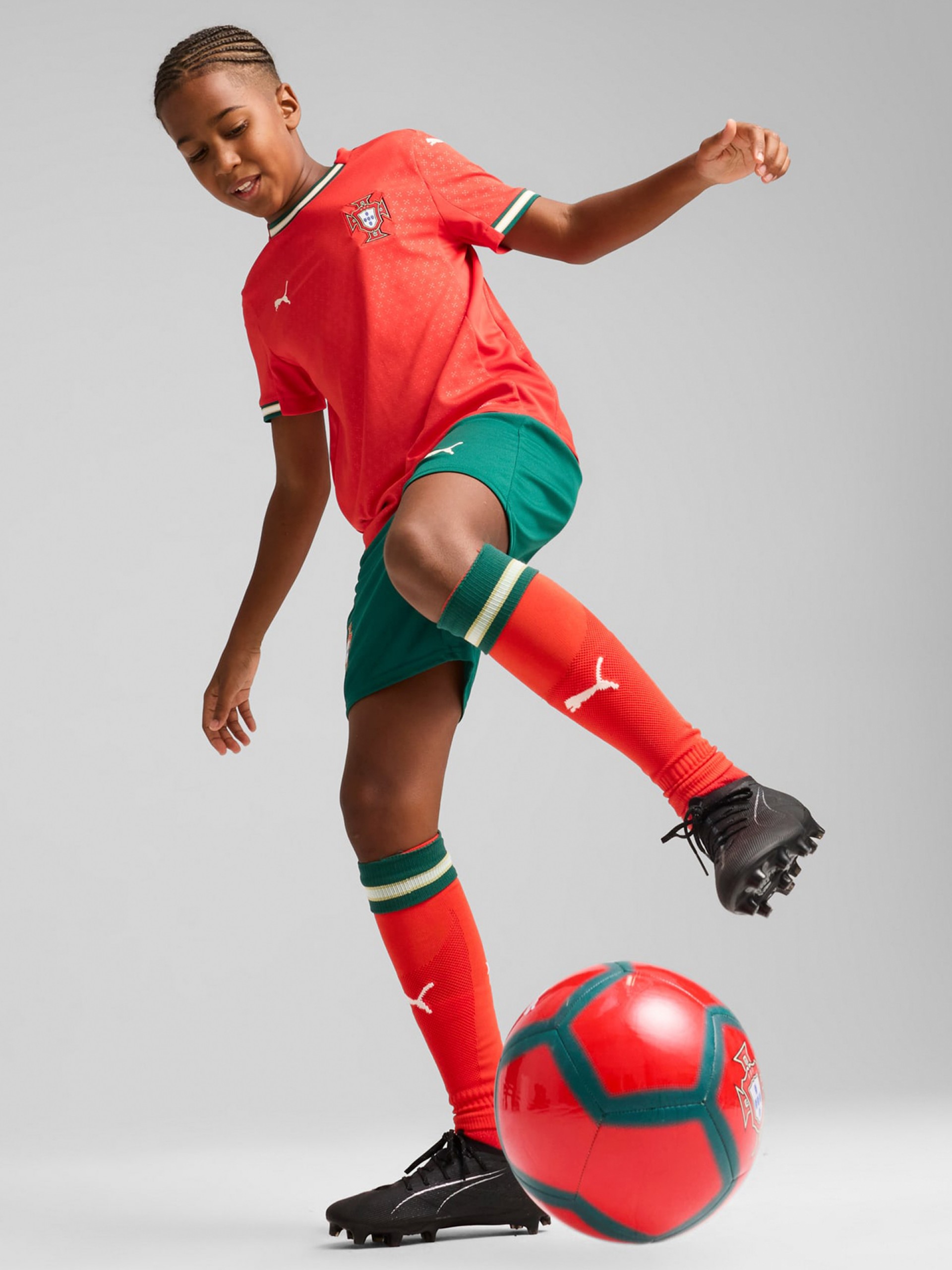 Puma Portugal Home Green Jr 2025 Shorts