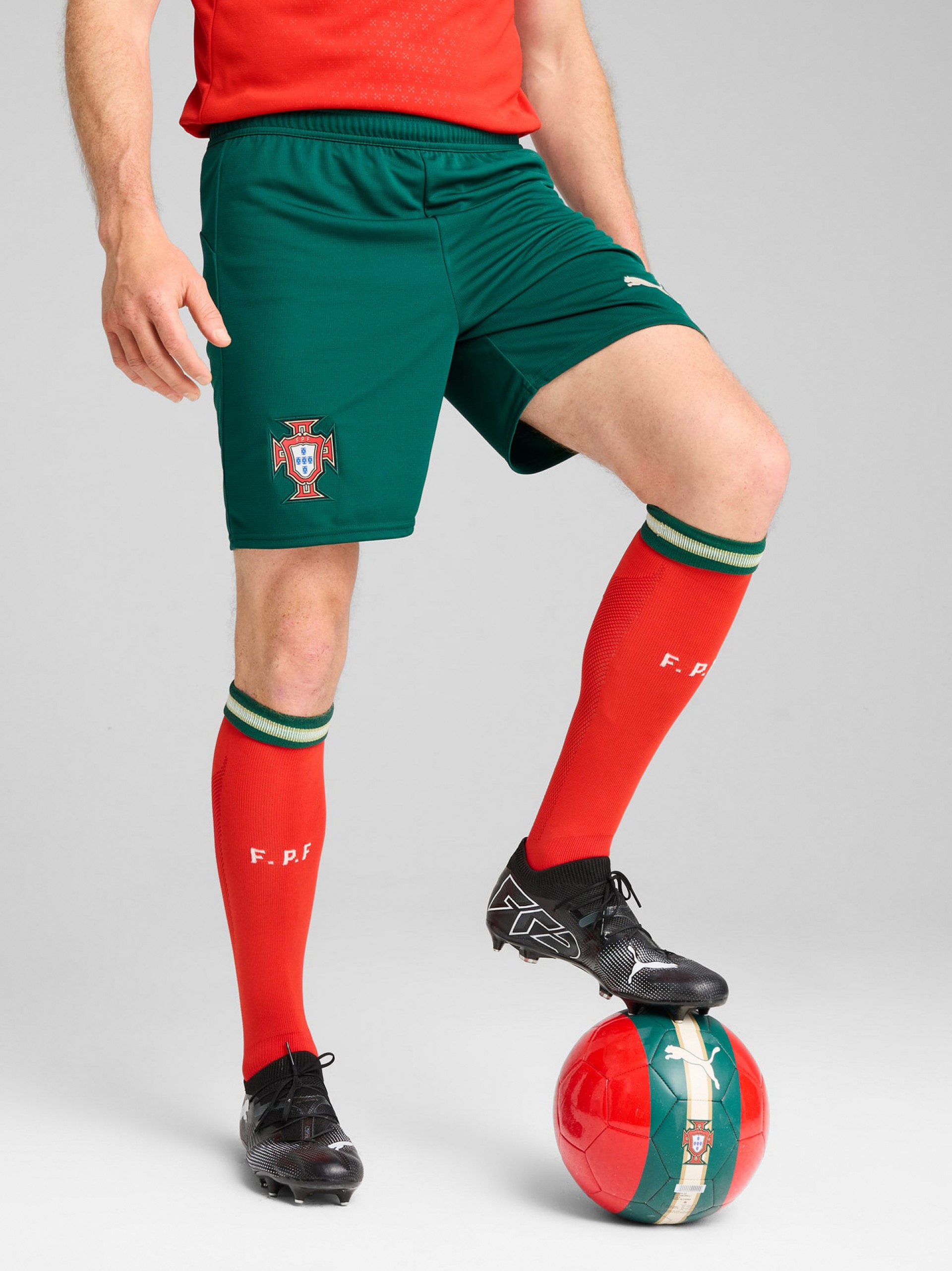Calções Puma Portugal Equipamento Principal Verdes 2025