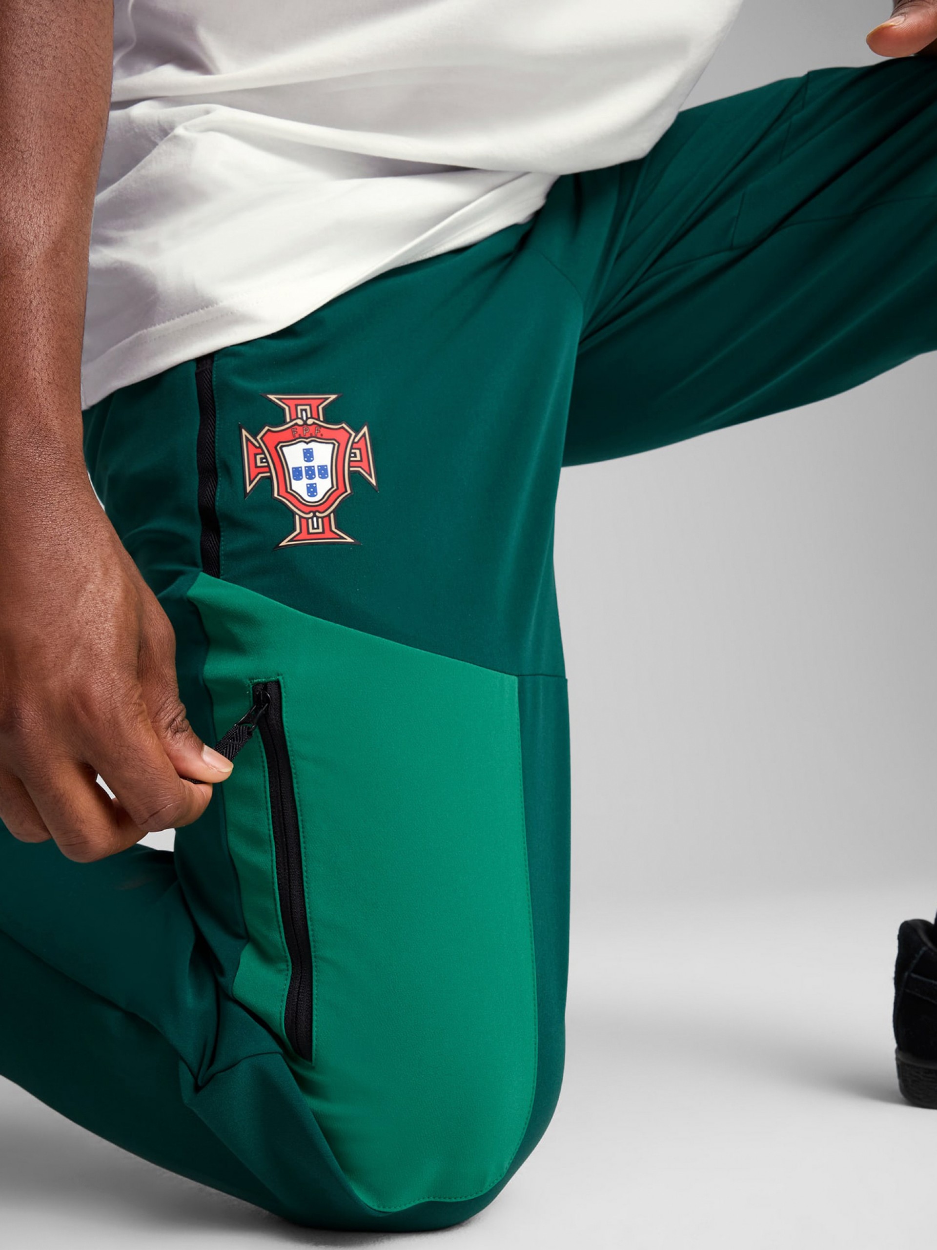 Calças Puma Portugal Tech Verdes 2025