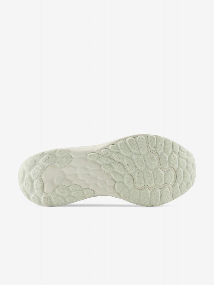 Sapatilhas New Balance Fresh Foam Arishi v4 TIRALUX Prateadas Para Mulher
