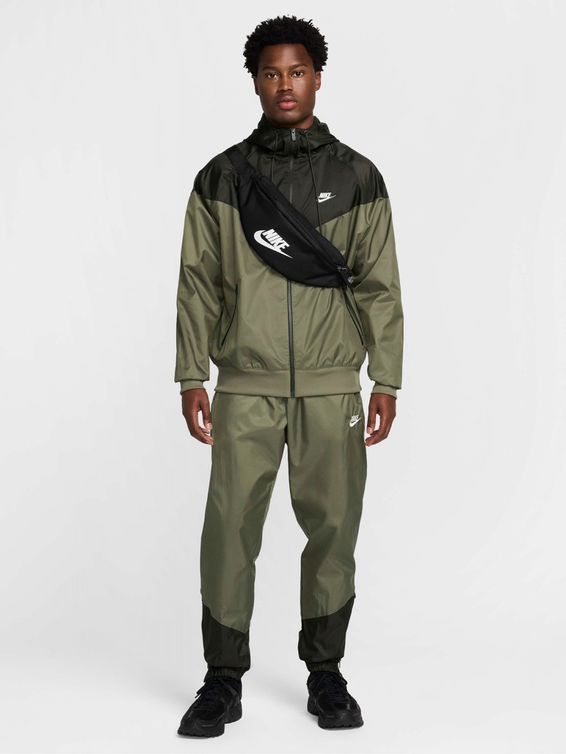 Casaco Corta-Vento com Capuz Nike Heritage Sportswear Windrunner Verde Para Homem Casaco Corta-Vento com Capuz Nike Heritage Sportswear Windrunner Verde Para Homem