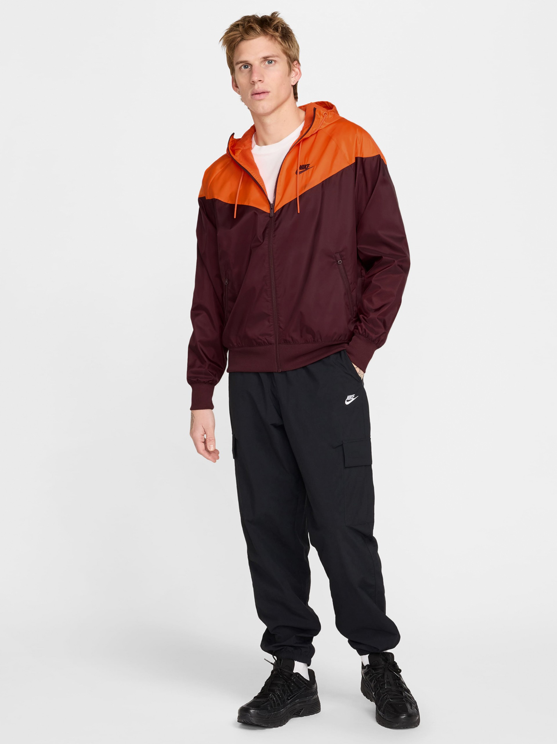 Nike Heritage Sportswear Windrunner Burgundy Hooded Windbreaker Jacket For Men
