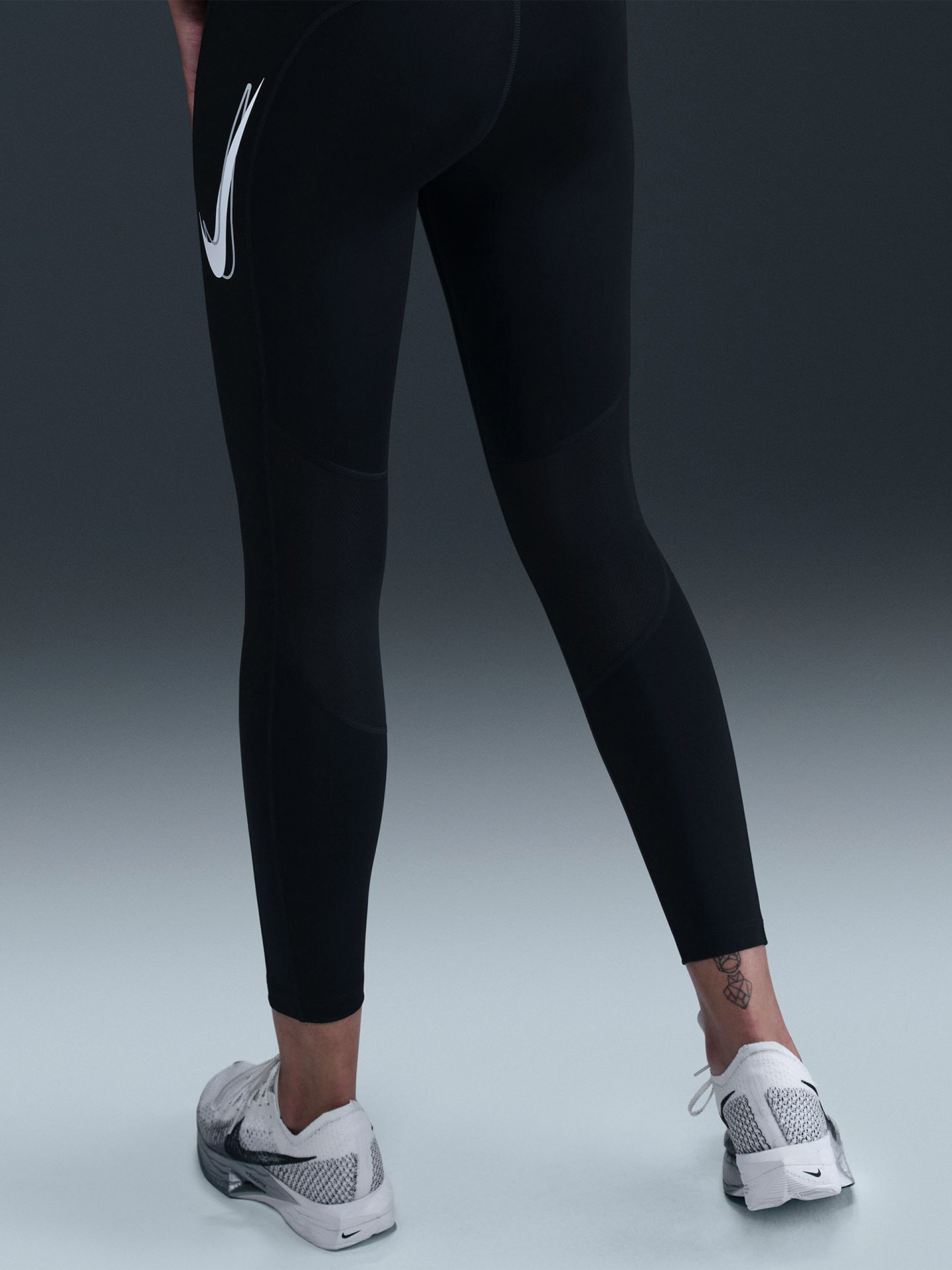 Leggings de Treino Nike Dri-FIT Fast Mid-Rise 7/8 Pretas Para Mulher