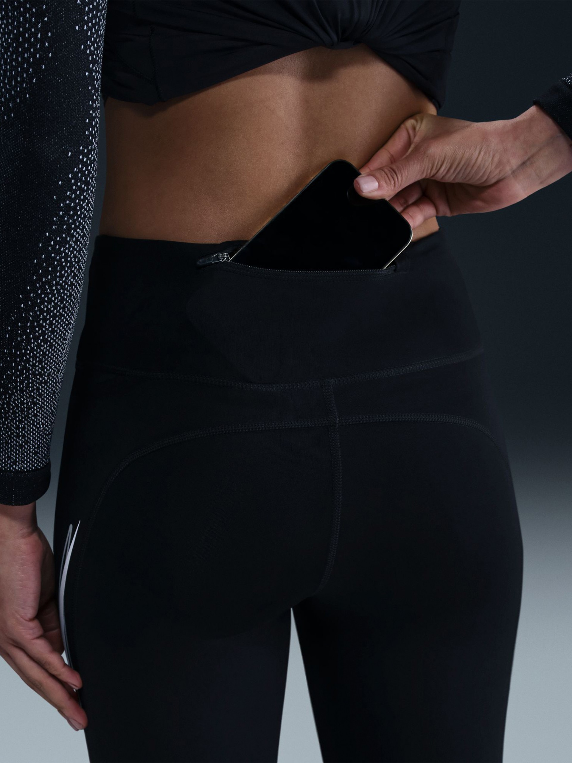 Leggings de Treino Nike Dri-FIT Fast Mid-Rise 7/8 Pretas Para Mulher