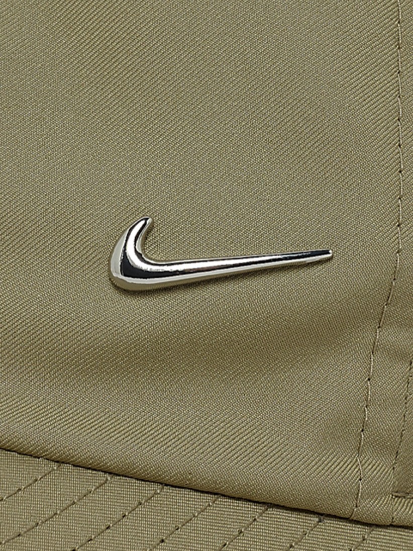 Nike Dri-FIT Club Unstructured Metal Swoosh Cap