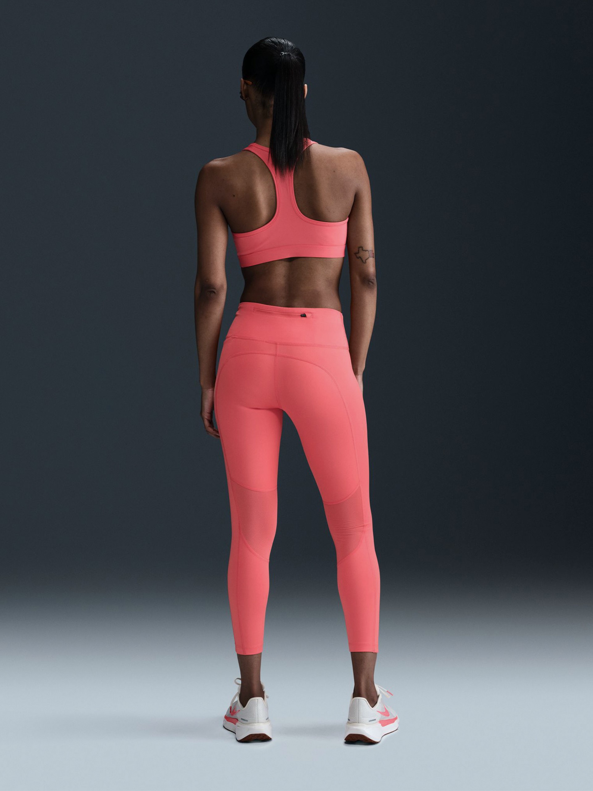 Leggings Nike Dri-FIT Fast Mid-Rise 7/8 Salmão Para Mulher