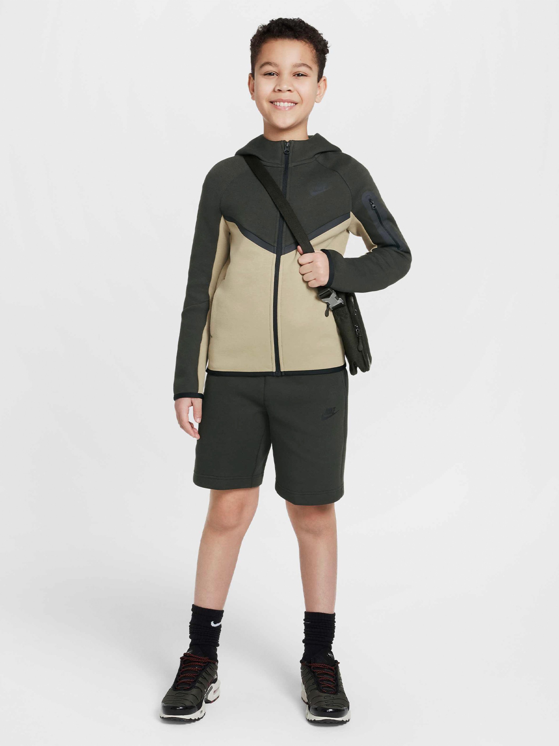 Chaqueta Nike Sportswear Tech Fleece Junior Beige y Verde