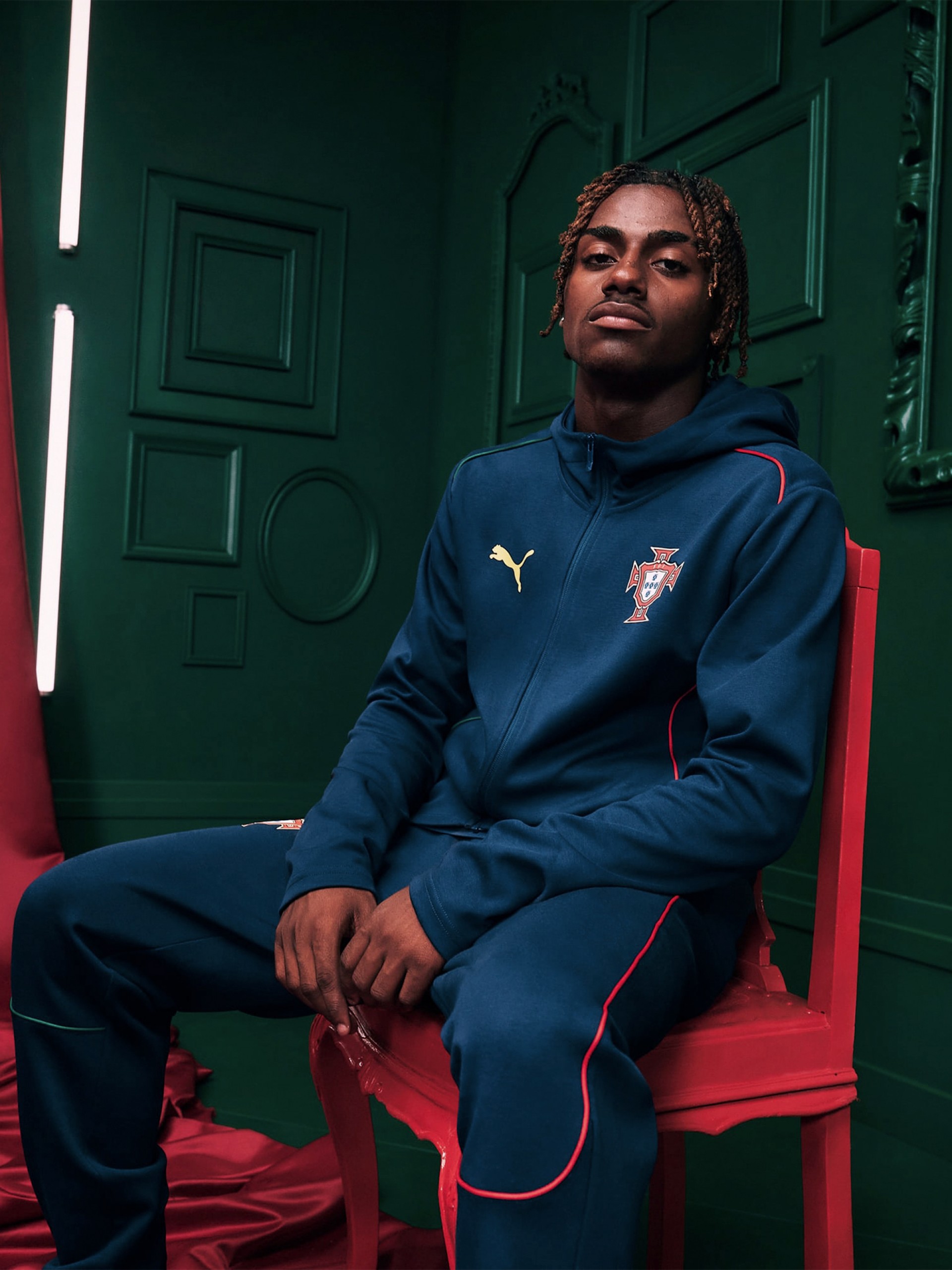 Casaco com Capuz Puma Portugal Casuals Azul 2025