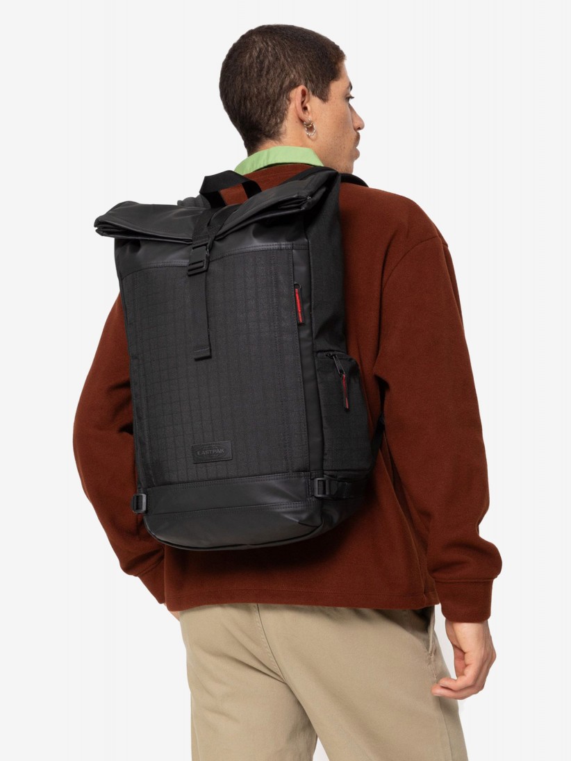 Mochila Eastpak Tecum Roll CNNCT Preta