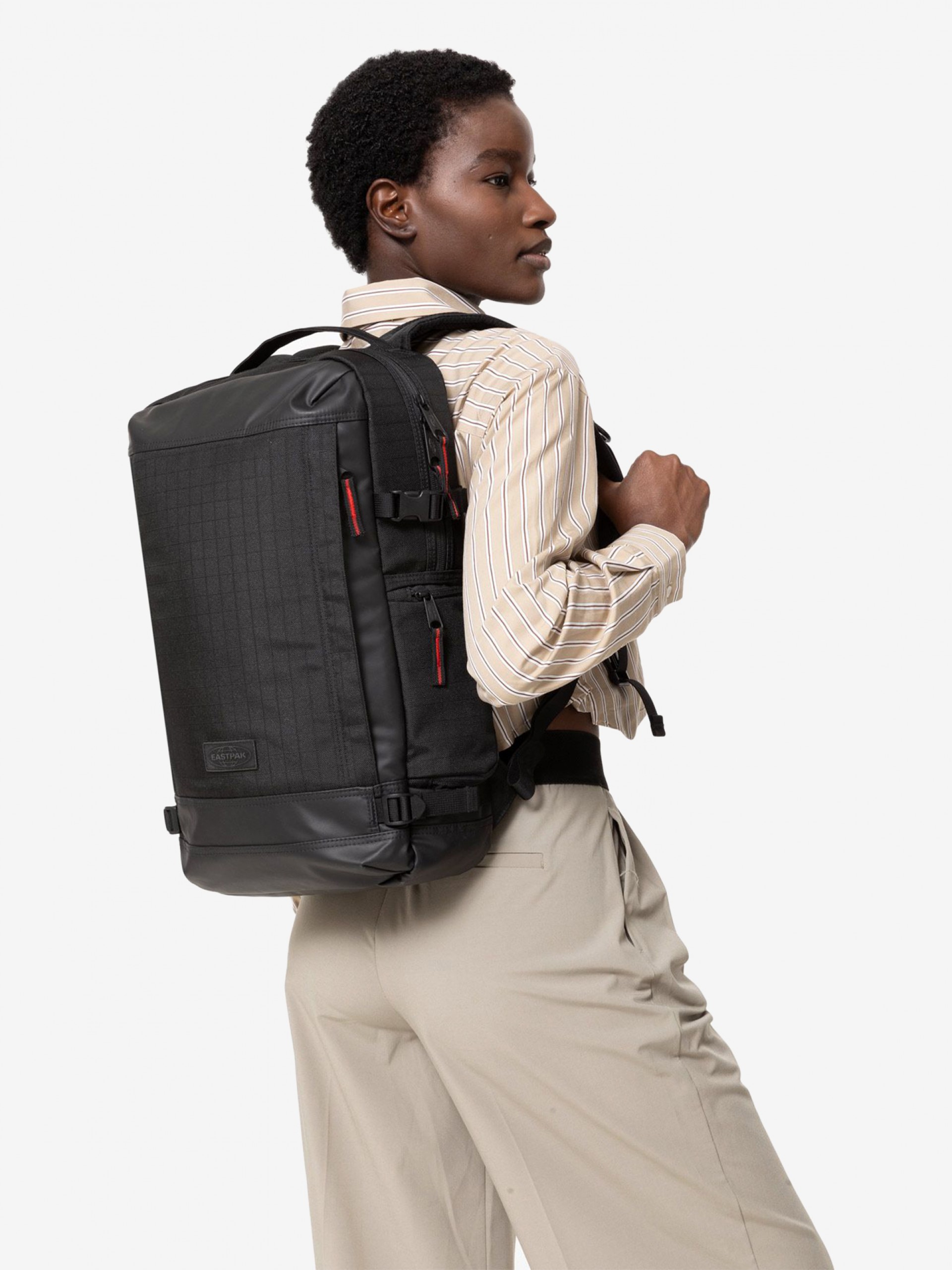 Mochila Eastpak Tecum M CNNCT Preta