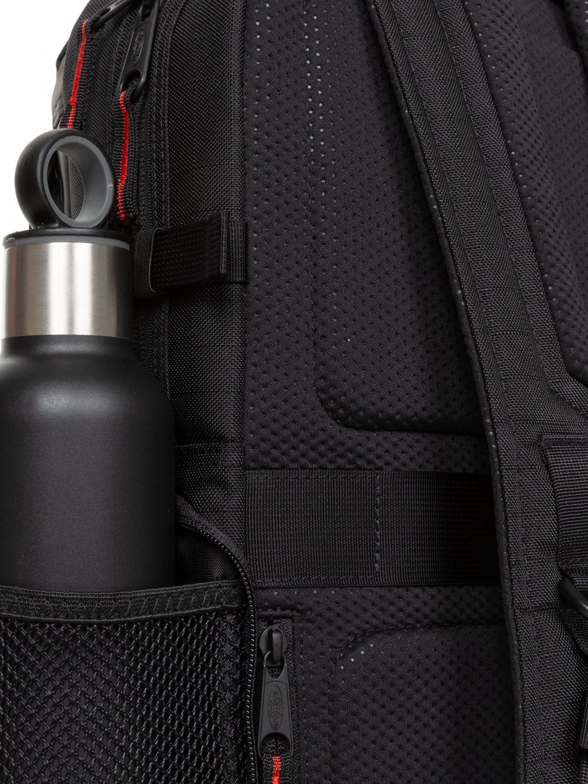 Mochila Eastpak Tecum M CNNCT Preta