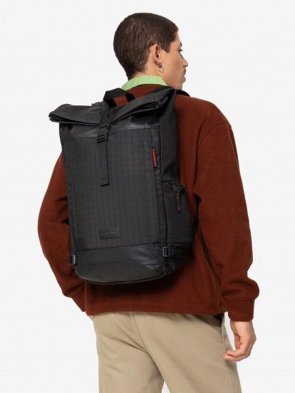 Mochila Eastpak Tecum Roll CNNCT Preta