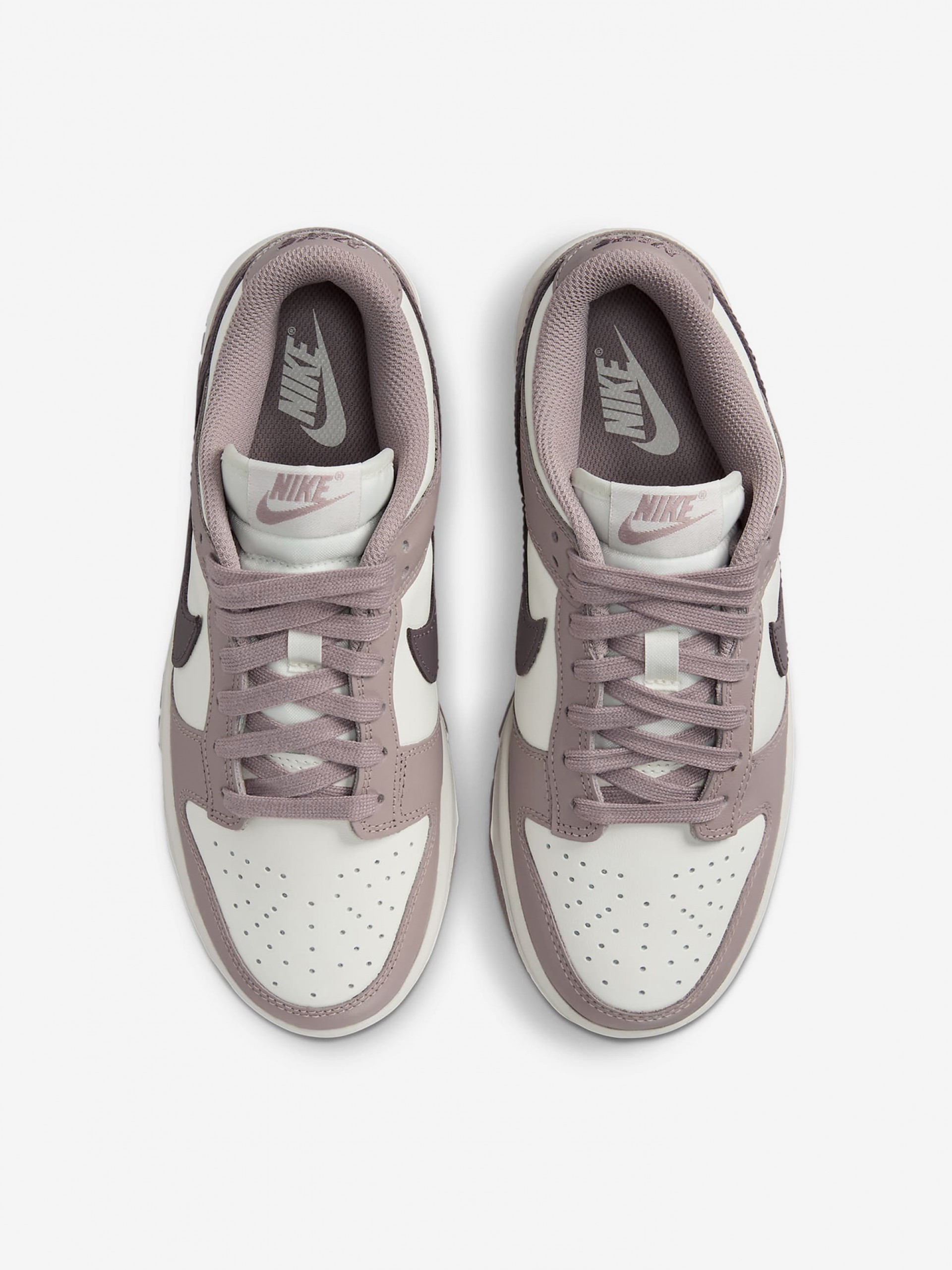 Sapatilhas Nike Dunk Low Brancas e Roxas Para Mulher