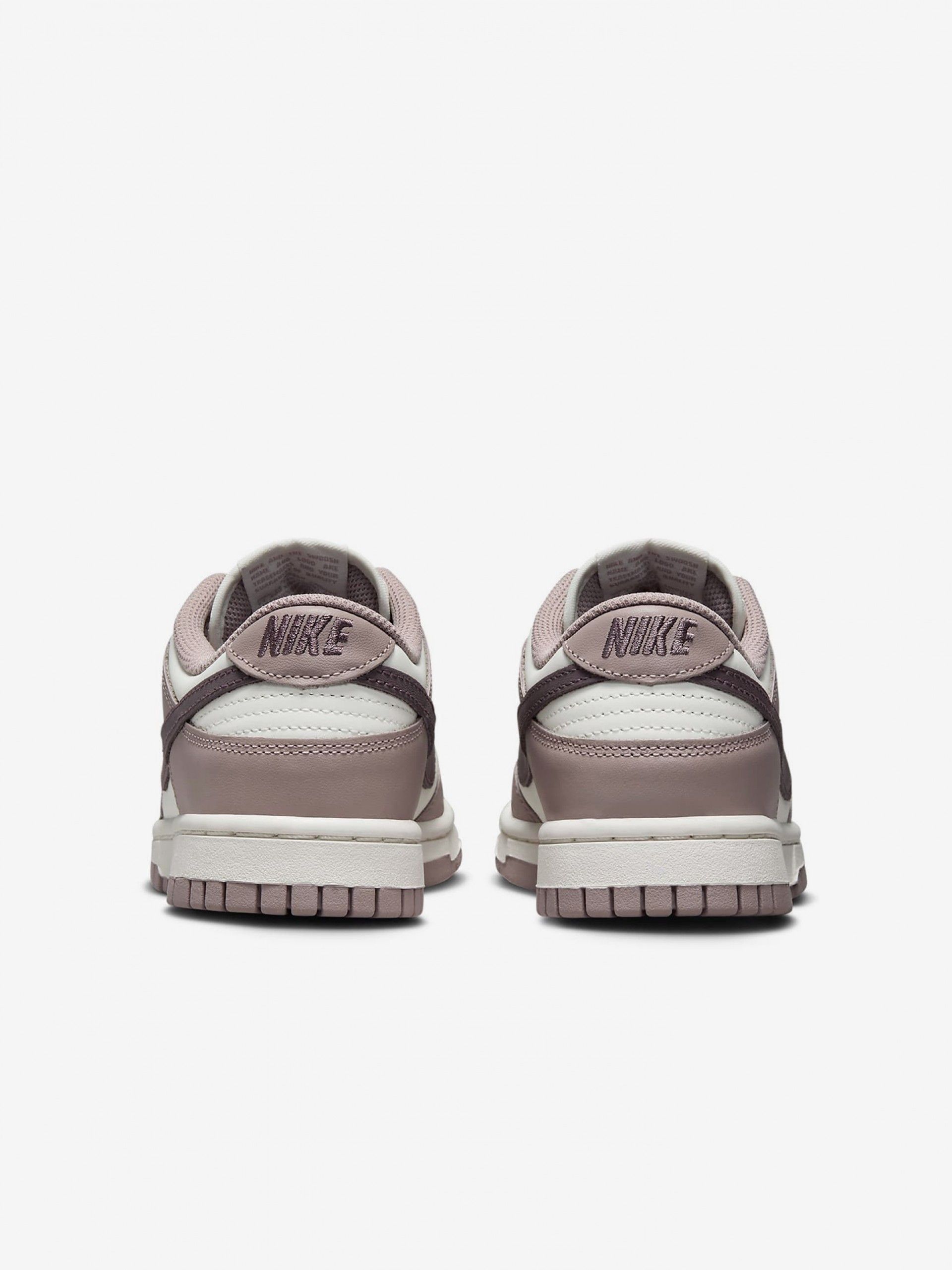 Sapatilhas Nike Dunk Low Brancas e Roxas Para Mulher