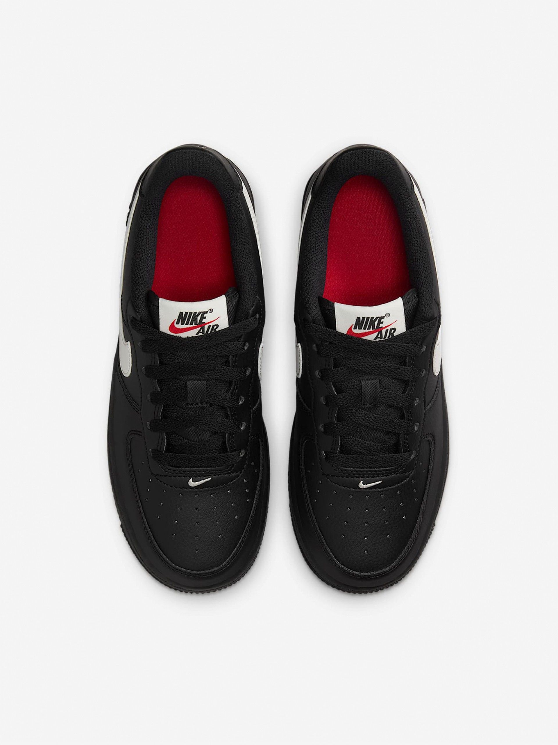 Sapatilhas Nike Air Force 1 Pretas e Brancas Júnior