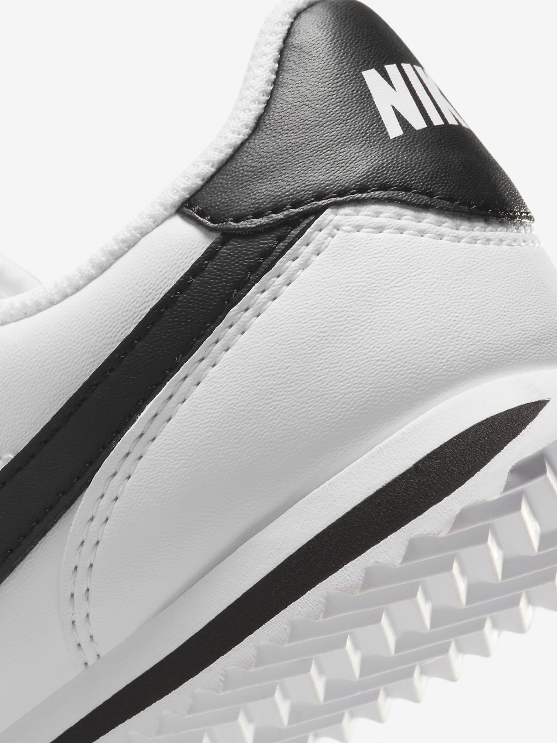 Sapatilhas Nike Cortez Brancas e Pretas Para Criança