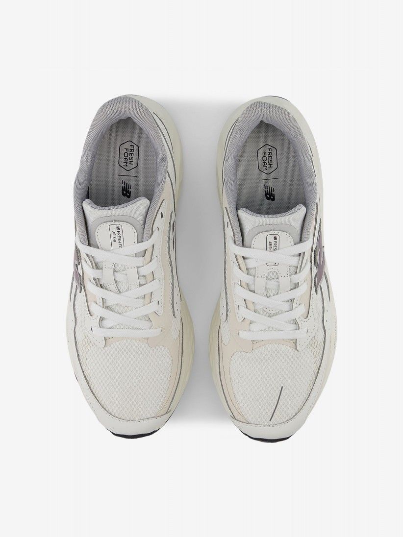 Sapatilhas New Balance Fresh Foam Arishi v4 TIRALUX Bege Para Homem