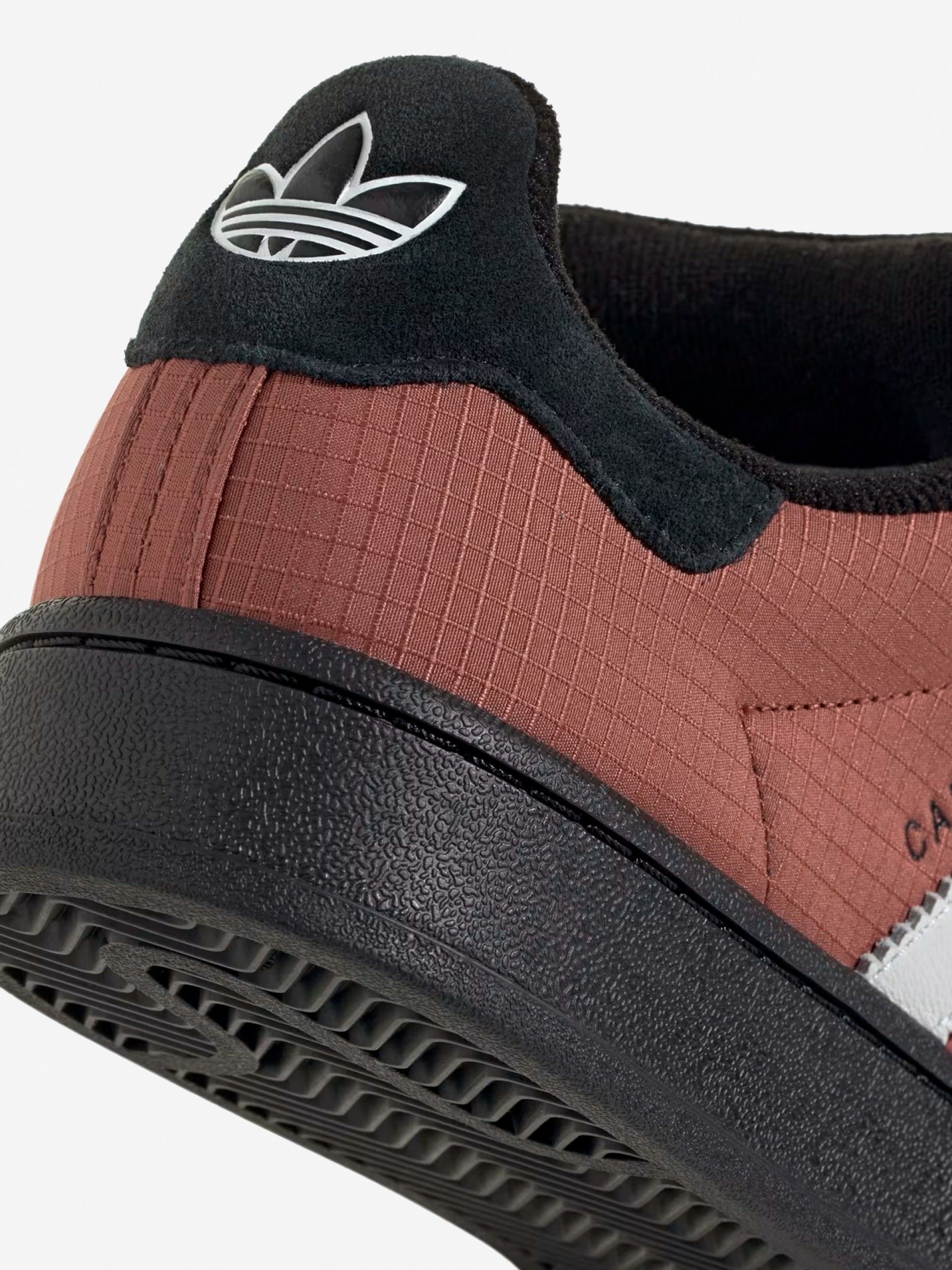 Sapatilhas Adidas Campus 00s