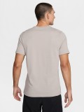 Camiseta de Trail Nike Dri-FIT Gris Para Hombre