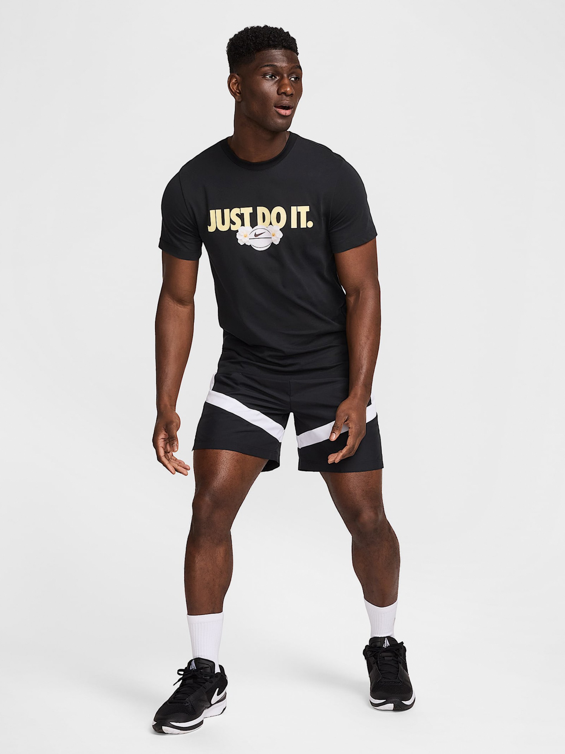 Pantalones Cortos de Baloncesto Nike Icon 15cm Negros y Blancos Para Hombre