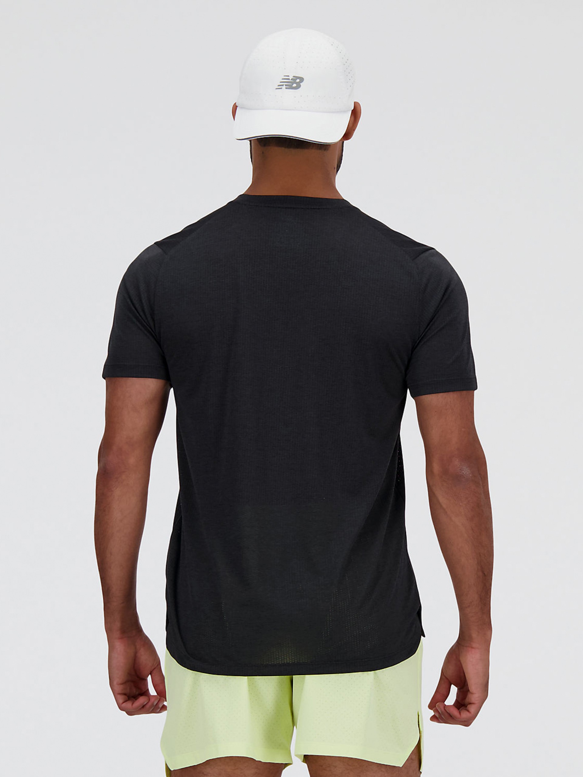 T-shirt New Balance Athletics Preta