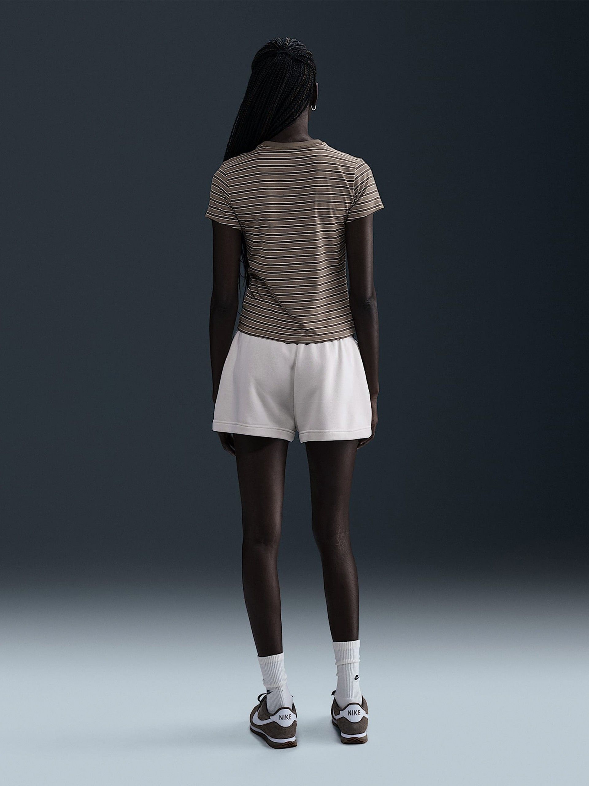 Camiseta Nike Sportswear Chill Knit Marrón De Rayas Para Mujer