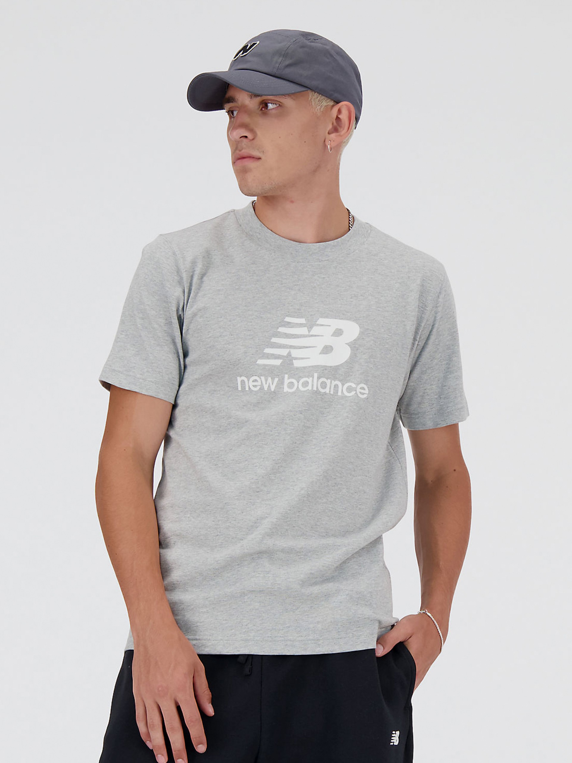 New Balance Sport Essentials Logo Grey T-shirt