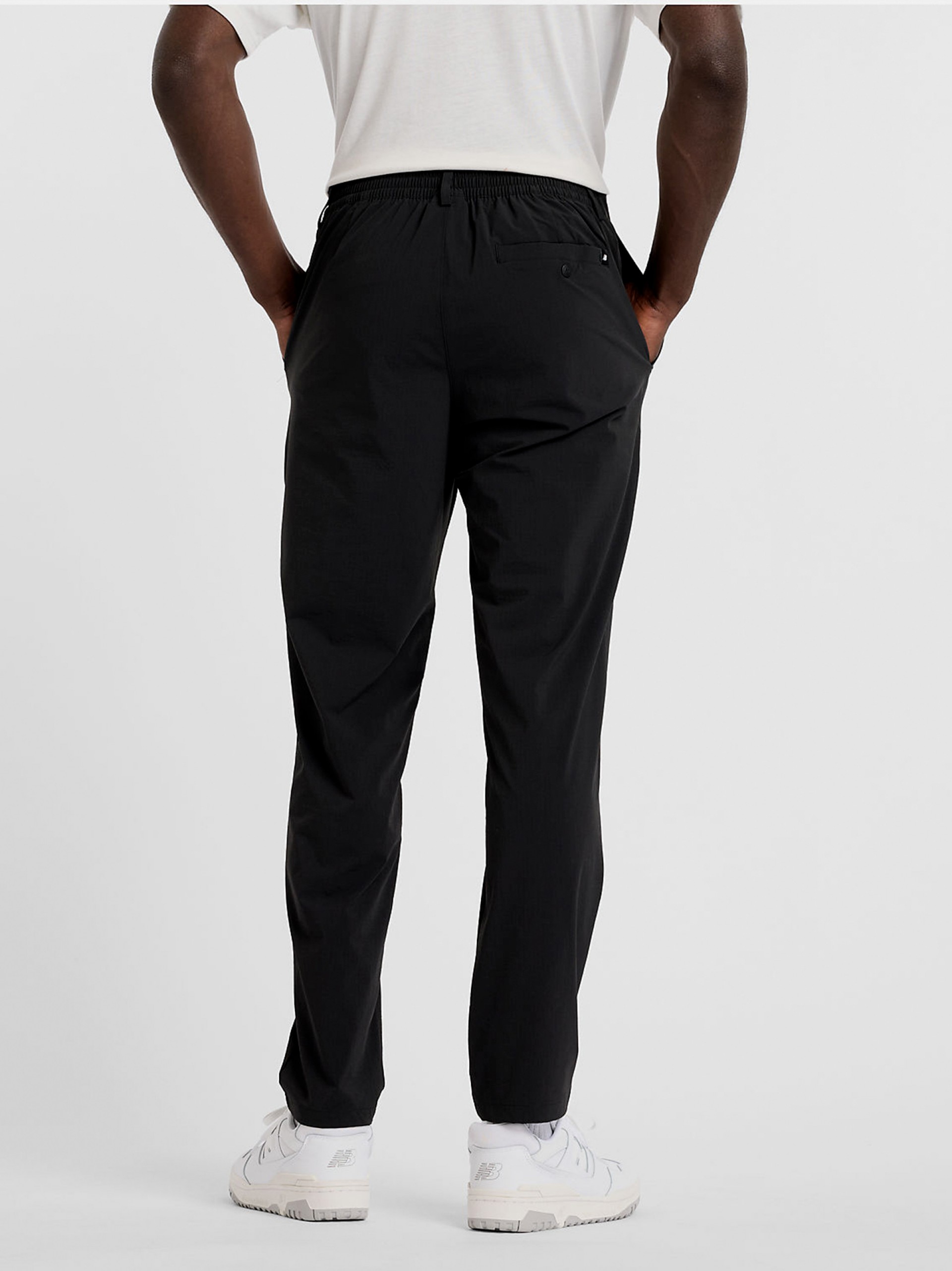 New Balance Athletics Ripstop Tapered 76.2cm Black Trousers