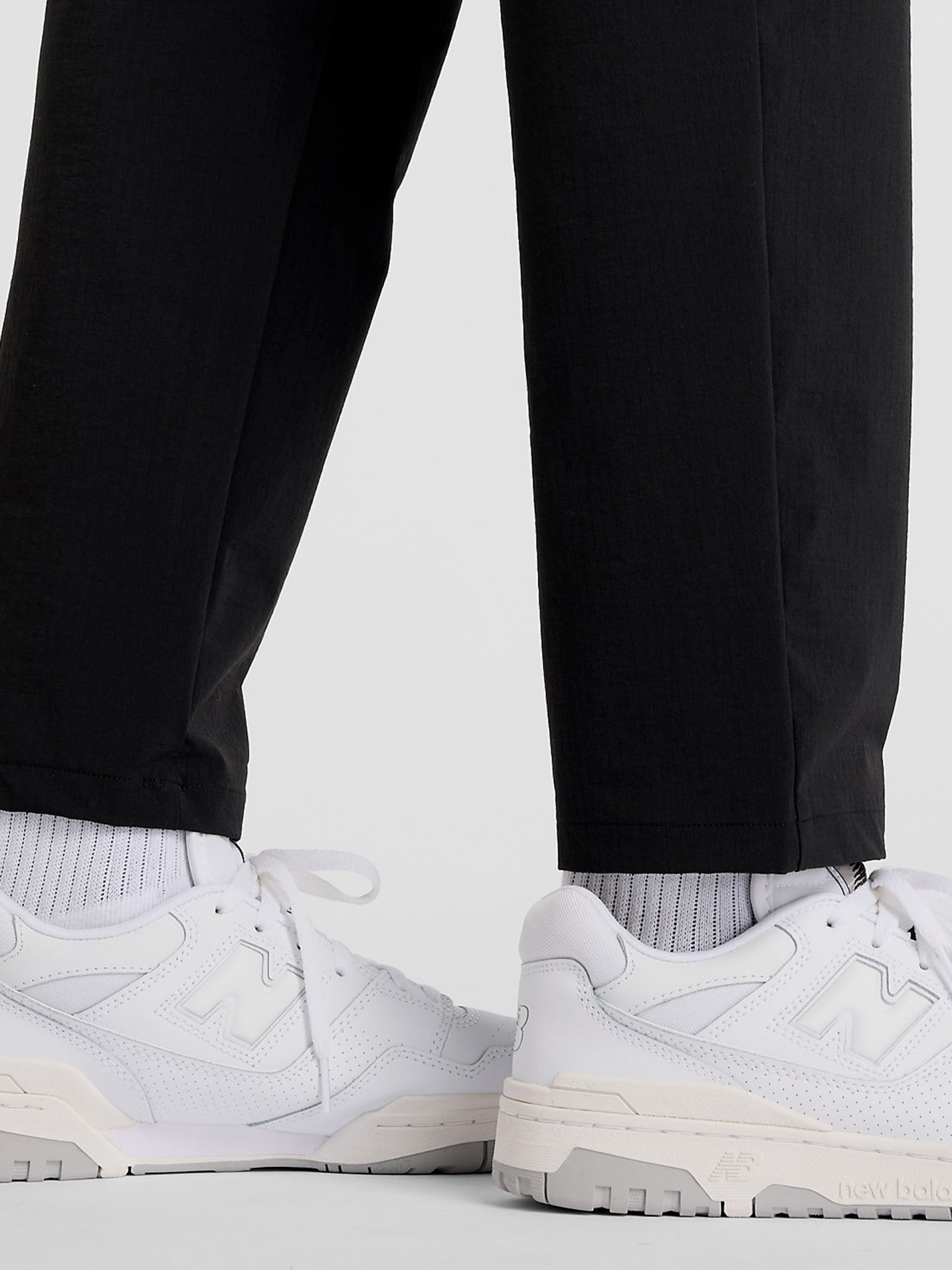 New Balance Athletics Ripstop Tapered 76.2cm Black Trousers