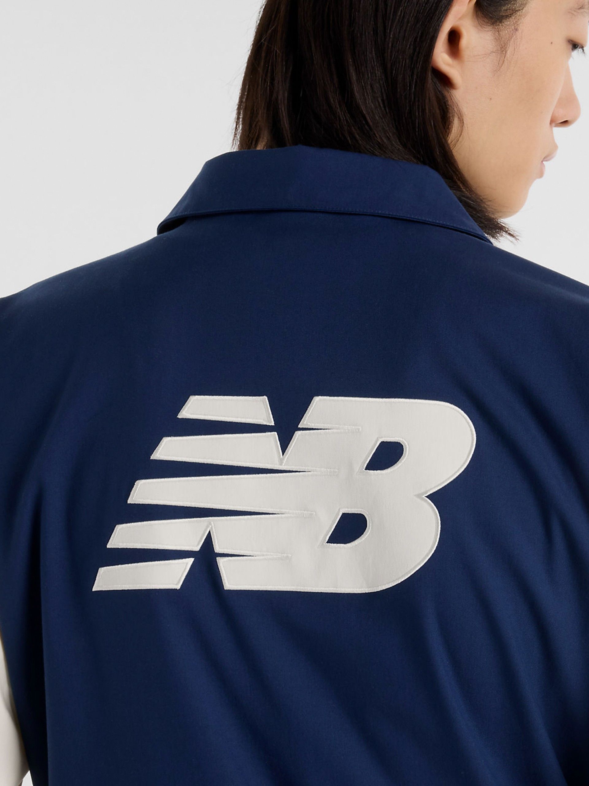 Chaqueta New Balance Athletics Varsity Azul