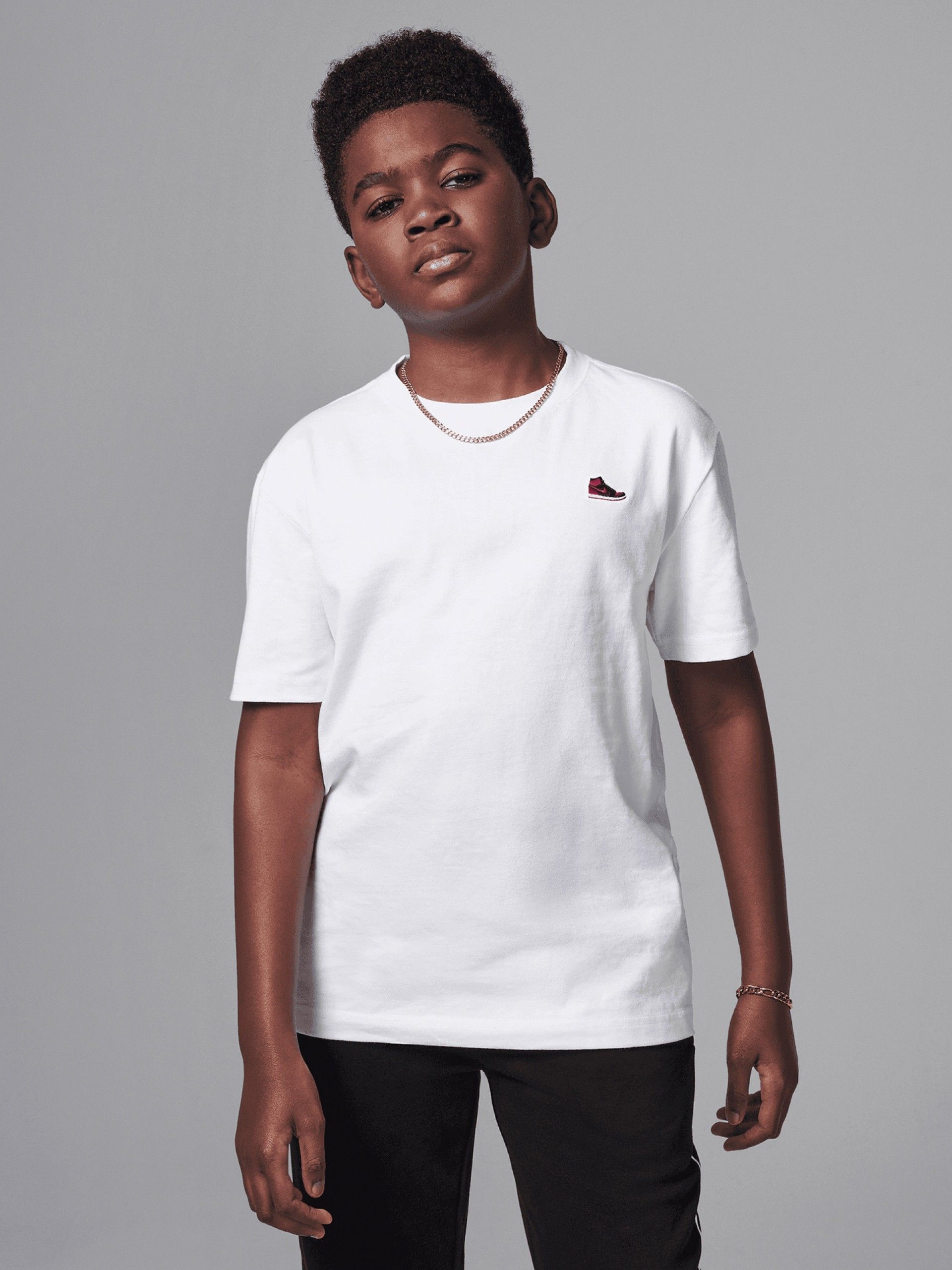 Camiseta Nike Air Jordan 1 Patch Júnior Blanca