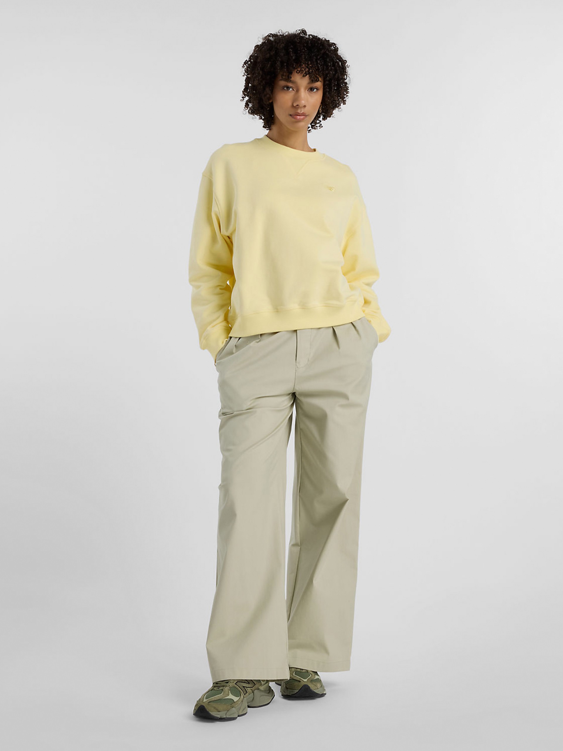 Sudadera New Balance Athletics French Terry Crew Amarilla