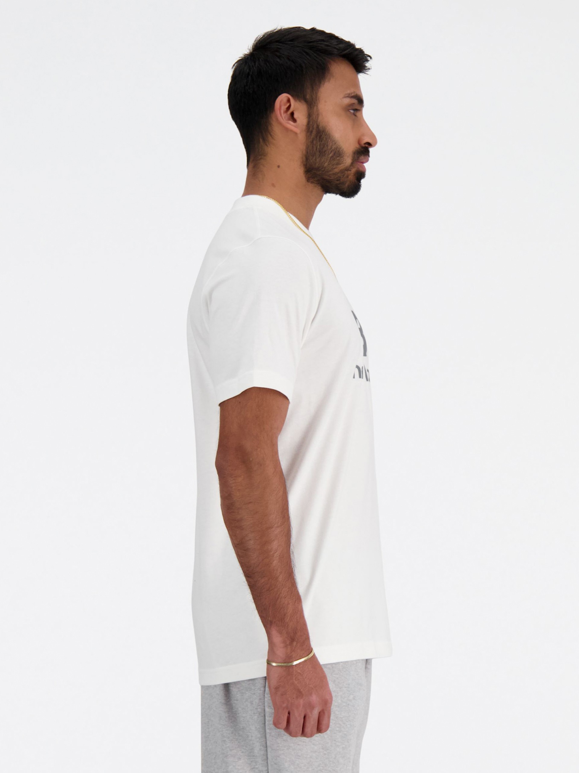 Camiseta New Balance Sport Essentials Logo Blanca