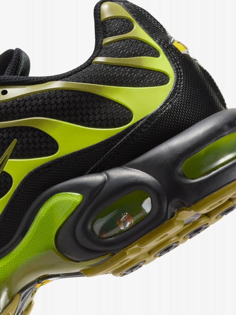 Nike Air Max Plus Black and Green Sneakers