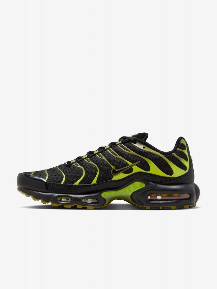 Nike Air Max Plus Black and Green Sneakers