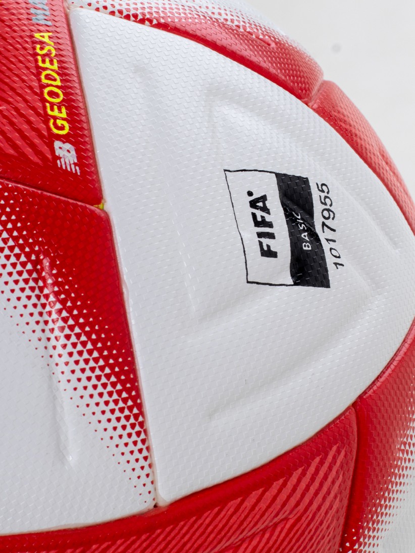 Bola New Balance Geodesa Match - FIFA Quality