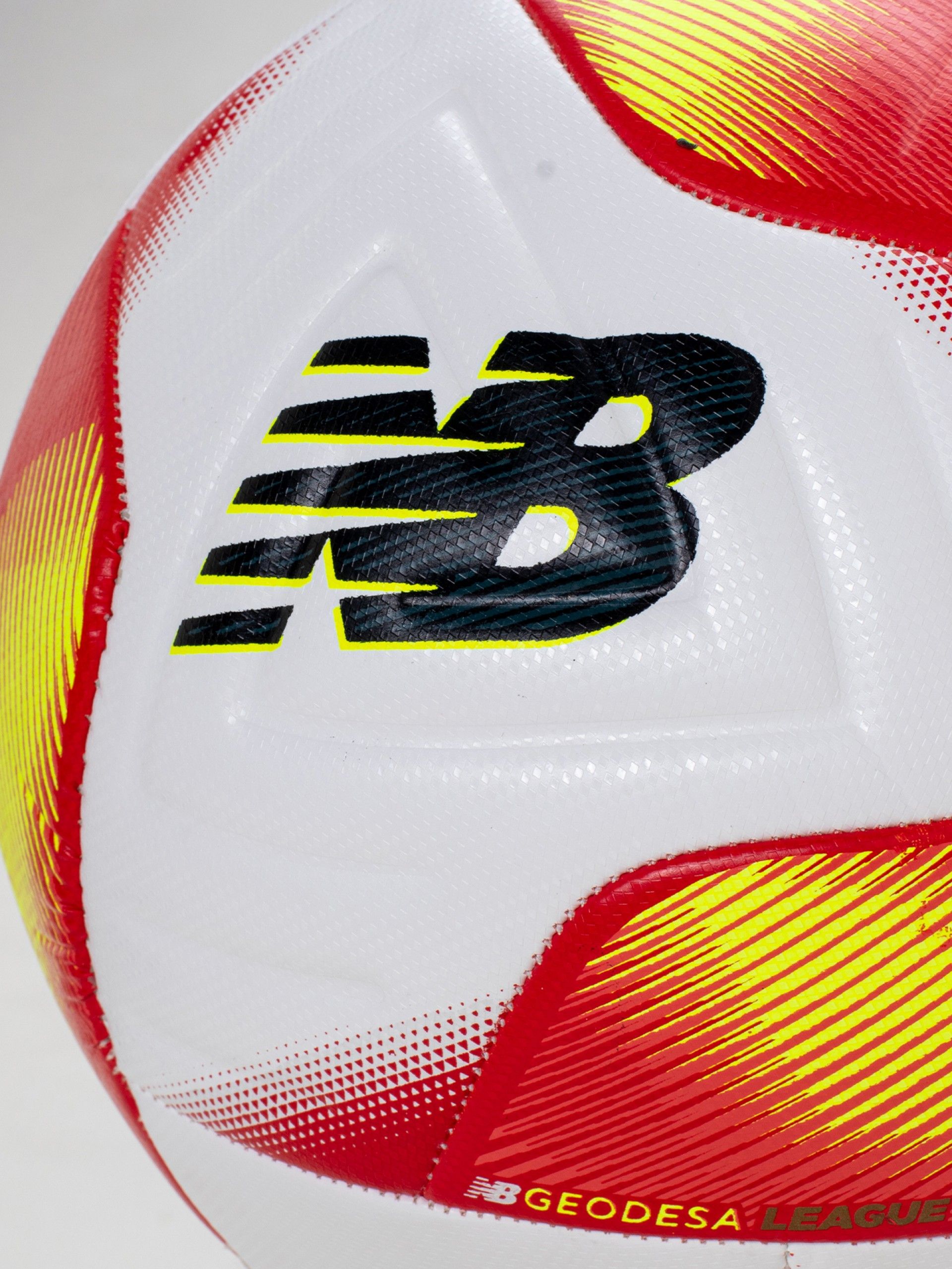 Bola New Balance Geodesa League Treino